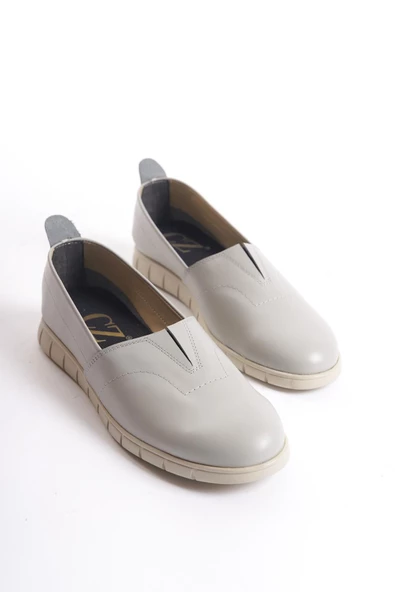 Kadın Hakiki Deri Önü Lastik Detaylı Rahat Esnek Taban Günlük Ayakkabı - Resim 4