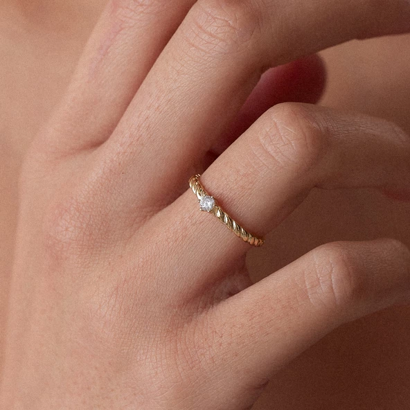 8 Ayar Altın Tektaş Burgulu Kadın Yüzük - 1