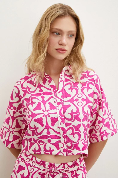 Kısa Kollu Crop Gömlek Fuşya ürün görseli 1