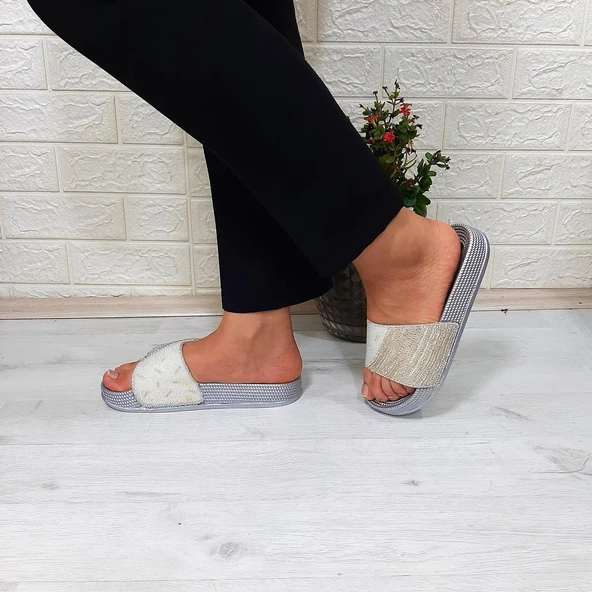 Pienn 20037 Beyaz Taşlı Günlük Bayan Terlik - Resim 5