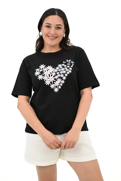 Kadın Büyük Beden Kalp şeklinde Papatya Baskılı T-Shirt 1575-23