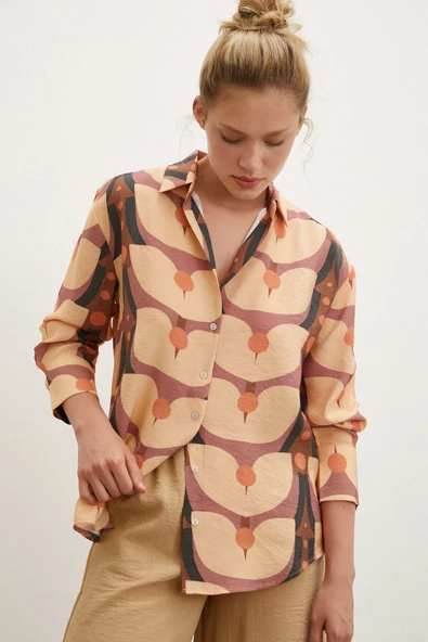 Desenli V Yaka Modal Gömlek Camel ürün görseli