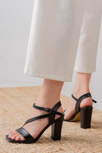 Rashin Siyah Cilt Yüksek Topuklu Kadın Ayakkabı - Resim 2