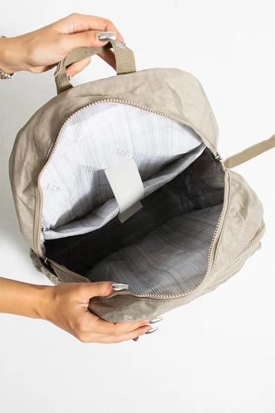 571 collections Ultra Hafif Çok Cepli Su Geçirmez Sırt Çantası Unisex Vizon (Model: 571-1D) - Resim 4