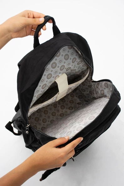 571 collections Ultra Hafif Çok Cepli Su Geçirmez Sırt Çantası Unisex Siyah (Model: 571-1B) - Resim 4