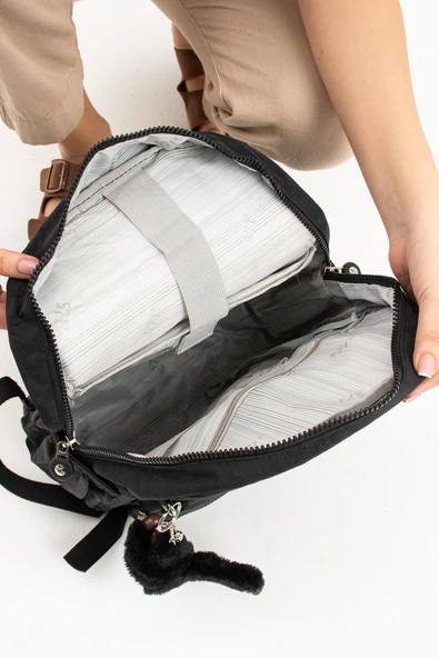 571 collections Ultra Hafif Orta Boy Sırt Çantası Çok Cepli Unisex Siyah (Model: 571-4A) - Resim 4