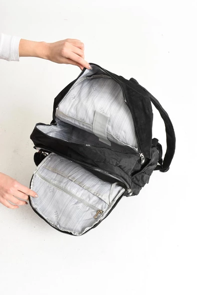 571 collections Ultra Hafif Çok Cepli Su Geçirmez Sırt Çantası Unisex Siyah (Model: 571-2G) - Resim 4