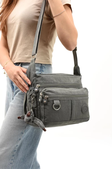Çapraz Askılı Ultra Hafif Çok Cepli Bayan Omuz Çantası Gri (Model: 571-6D)