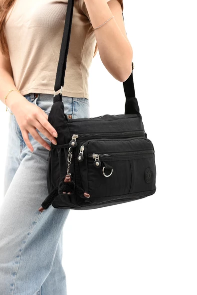 Çapraz Askılı Ultra Hafif Çok Cepli Bayan Omuz Çantası Siyah (Model: 571-6D)