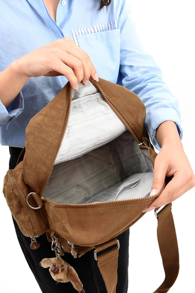 571 collections Ultra Hafif Su Geçirmez Çok Cepli Omuz Çantası Taba (Model: 571-5E) - Resim 4