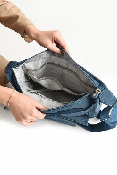Ultra Hafif Su Geçirmez Çok Cepli Omuz Çantası Mavi (Model: 571-5D) - 4
