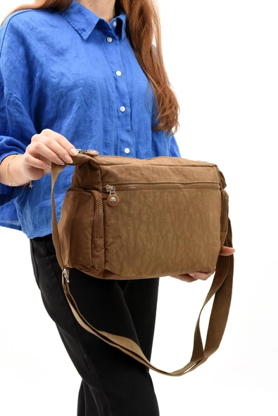 571 collections Çapraz Askılı Ultra Hafif Çok Cepli Bayan Omuz Çantası Taba (Model: 571-6G) - Resim 3