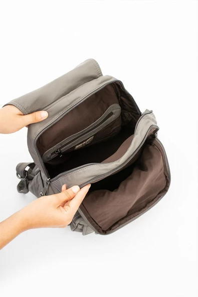 571 collections Yıkanmış Deri Sırt Çantası Gri (Model: 571-11-11E) - Resim 4