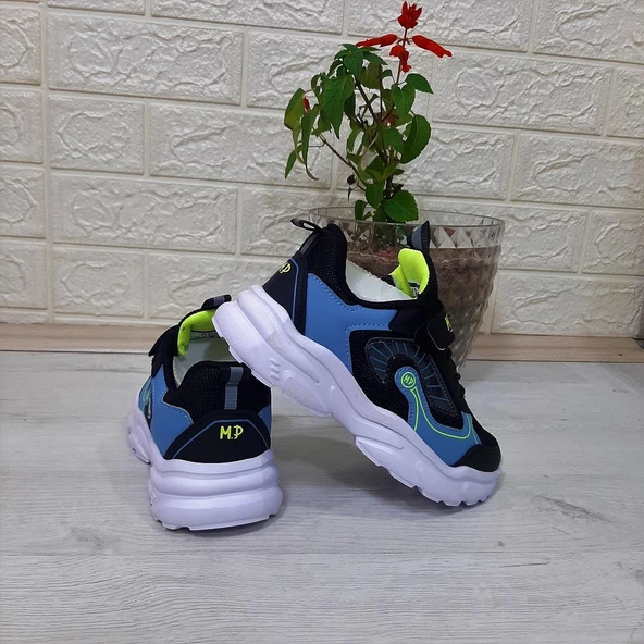 M.P. One 3222 Siyah Cırtlı Hafif  Erkek Çocuk Spor Ayakkabı - Resim 2