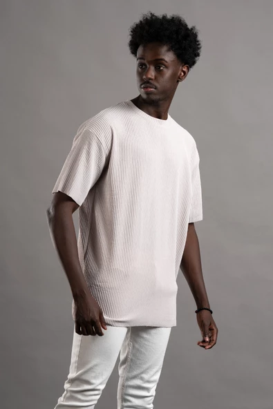 Oversize (Bol Kesim) Kalın Fitilli Bisiklet Yaka Kısa Kol T-shirt