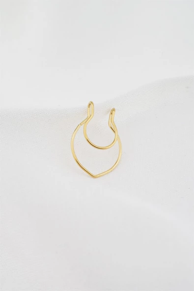 Kadın Sıkıştırmalı Çelik Kıkırdak Küpe ürün görseli