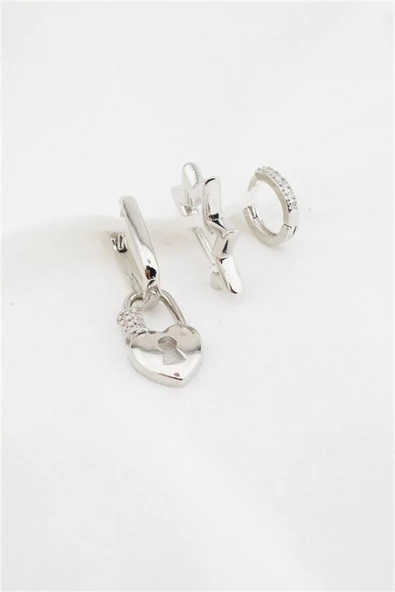 Kadın Altın Kaplama Zirkon Taşlı Yıldız ve Kilit Figürlü 3'lü Küpe Set ürün görseli