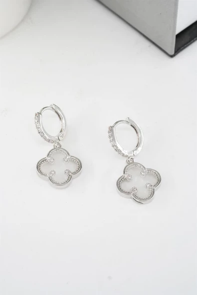 Kadın Vip Seri Zirkon Taşlı Sedefli Yonca Model Klipsli 2'li Set Küpe - Resim 2