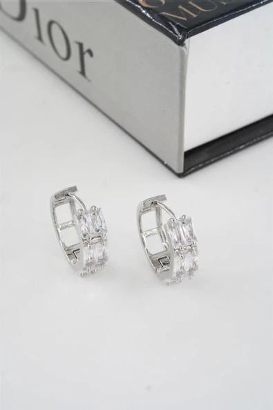 Kadın Vip Seri Baget Zirkon Taşlı Halka  Model Klipsli 2'li Set Küpe ürün görseli