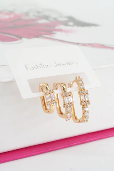 Kadın Vip Seri Baget Zirkon Taşlı 3'lü Küpe Seti ürün görseli