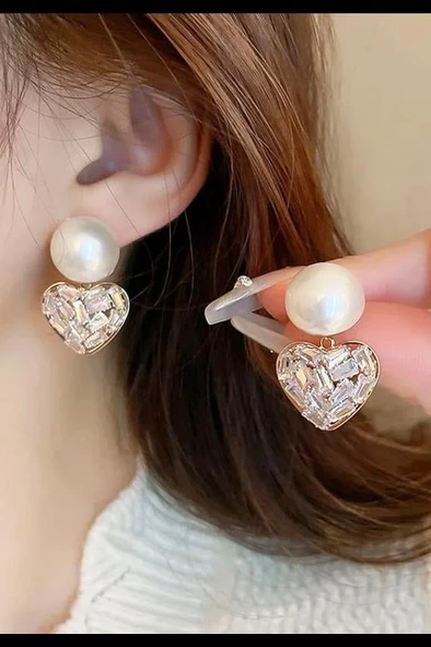 Kadın Vip Seri Baget Zirkon Taşlı Suni İncili Küpe ürün görseli