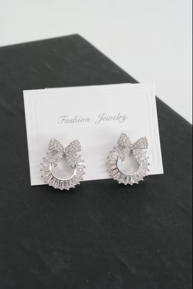 Kadın Vip Seri Baget Zirkon Taşlı  Küpe Seti ürün görseli