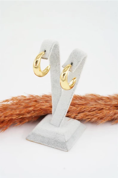 Kadın Özel Tasarım 2 cm Yarım Ay Model Küpe ürün görseli