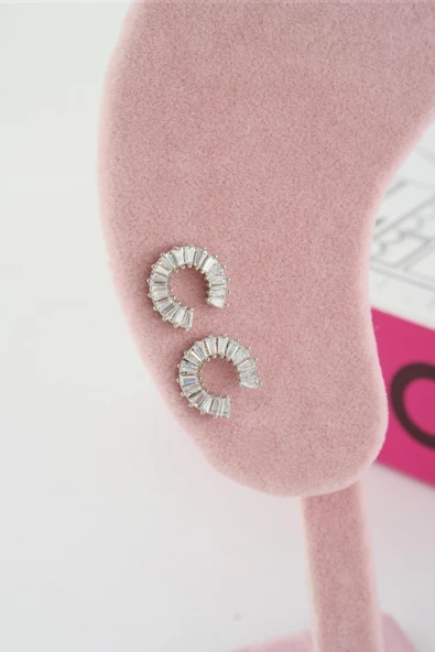 Kadın Özel Tasarım Zirkon Taşlı 2'li Minimal Küpe ürün görseli