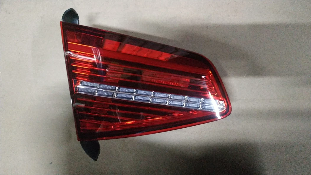 STOP SOL IC LEDLI HIGLINE VW PASSAT 15 >