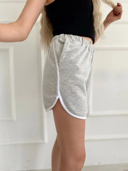 Kadın Beyaz Biye Detaylı Gri Şort - 2