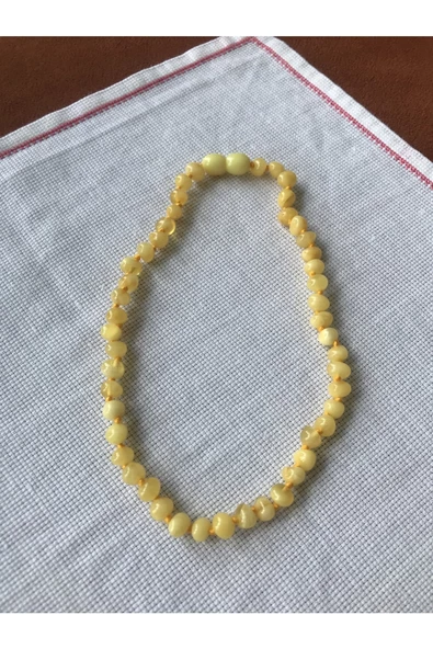 Kehribar Kolye