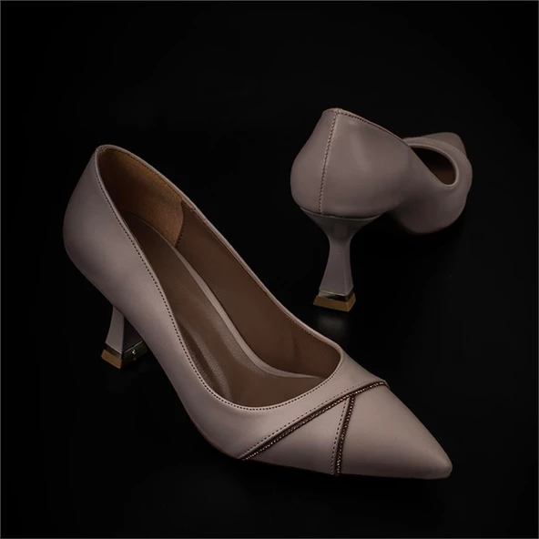 Trend Adımlar Krem Çapraz Taş İşlemeli Kadın Klasik Ayakkabı - Resim 6