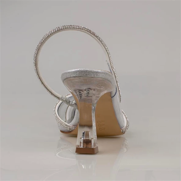 Trend Adımlar Gümüş Crystal Kadın Taşlı Şeffaf Yanlı Klasik Ayakkabı - 4