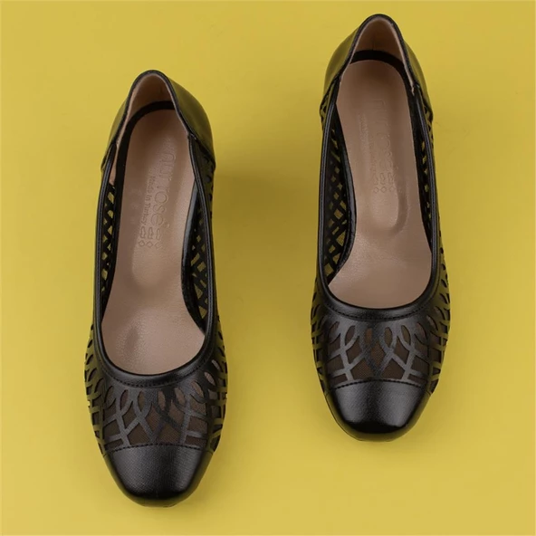 Trend Adımlar Siyah Şeffaf Parlak Kadın Klasik Ayakkabı - 5