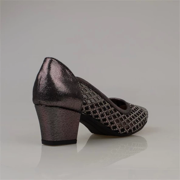 Trend Adımlar Platin Baklava Desenli Taşlı Kadın Klasik Ayakkabı - 4