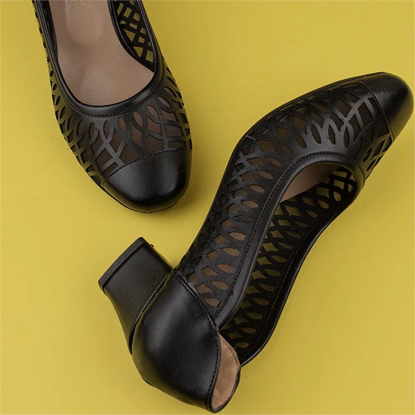 Trend Adımlar Siyah Şeffaf Parlak Kadın Klasik Ayakkabı - 6