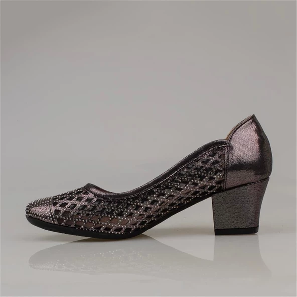 Trend Adımlar Platin Baklava Desenli Taşlı Kadın Klasik Ayakkabı - 3