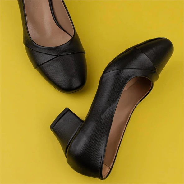 Trend Adımlar Siyah Kesik Burun Özel Üretim Kadın Klasik Ayakkabı - Resim 6