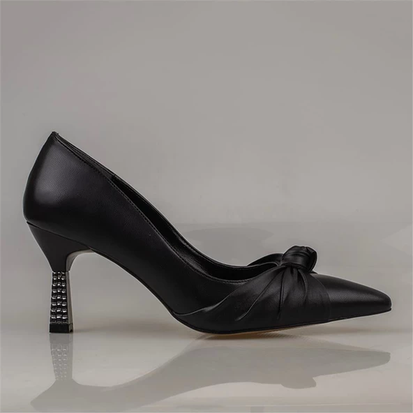 Trend Adımlar Siyah Chic Fol Kadın Büzgülü Sivri Burun Klasik Ayakkabı - 2
