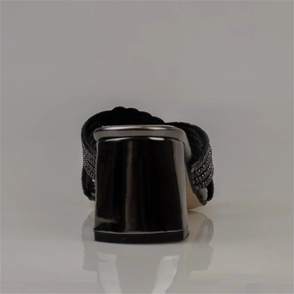 Trend Adımlar Platin Shin Taş İşlemeli Şeffaf Topuk Kadın Klasik Terlik - 4