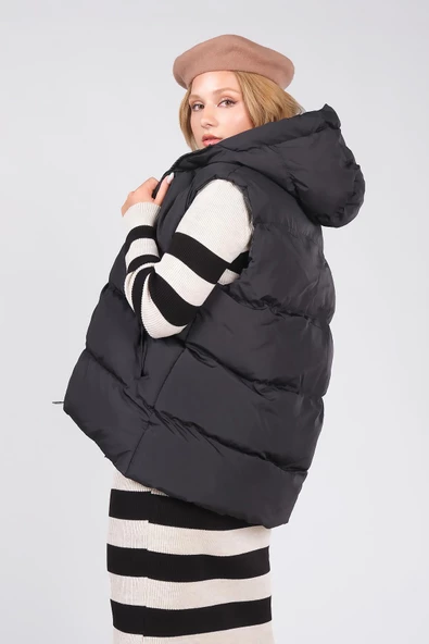 Kadın Kapüşonlu Şişme Yelek Siyah - 6