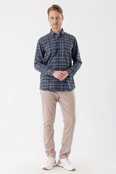 Koyu Lacivert Uzun Kollu Ekoseli Gabardin Cepli Garnili Casual Comfort Fit Gömlek 1004235109 - Resim 4