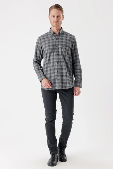 Siyah Uzun Kollu Ekoseli Gabardin Sert Yaka Cepli Casual Comfort Fit Gömlek 1004235113 - 3
