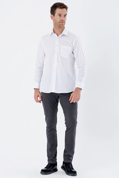 Beyaz Uzun Kollu Bez Ayağı Sert Yaka Cepli Pamuklu Comfort Fit Rahat Kesim Gömlek 1004235351 - Resim 4