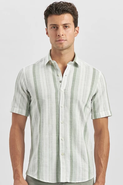 Koyu Yeşil Kısa Kollu Çizgili Armürlü Pamuklu Casual Slim Fit Dar Kesim Gömlek 1004240243 - Resim 4