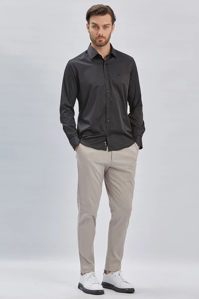 Siyah Uzun Kollu Sert Yaka Cepsiz Pamuklu Likralı Klasik Slim Fit Dar Kesim Gömlek 1004240234
