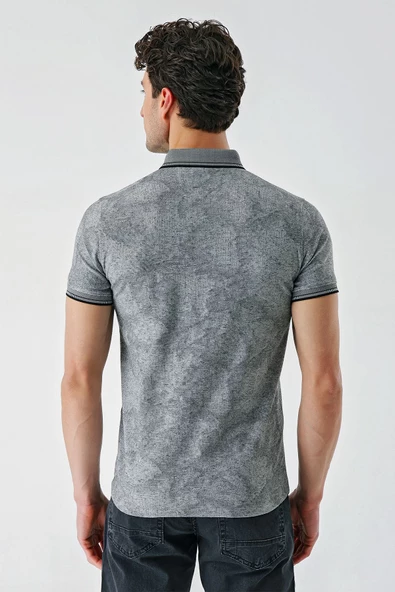 Siyah Desenli Jakarlı Düğmeli Yaka Cepli Casual Slim Fit Dar Kesim Tişört 1011240176 - Resim 7