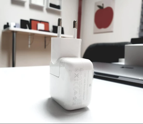 Apple 12 W USB Şarj Adaptörü MGN03TU/A