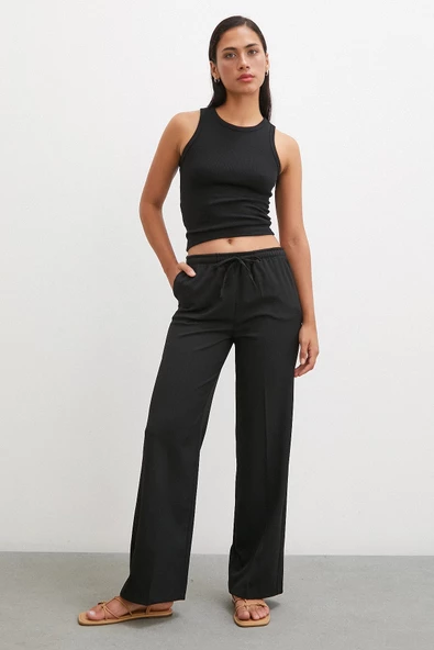 Bol Paça Lastikli Pantolon Siyah ürün görseli