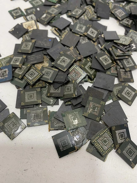 NAND eMMC Flash Bellek Bga Çip 4-8 Gb 100 Adet (Çıkma Parça) - 5